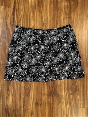 Black and white Skort